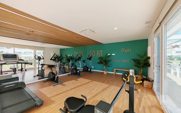 Property slide 21