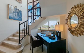 Property slide 10