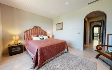 Property slide 25