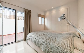 Property slide 17