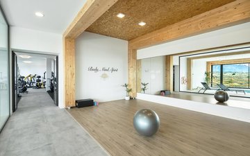 Property slide 20