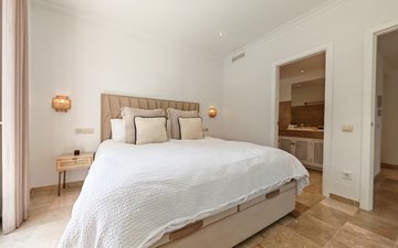 Property slide 10