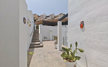 Property slide 20