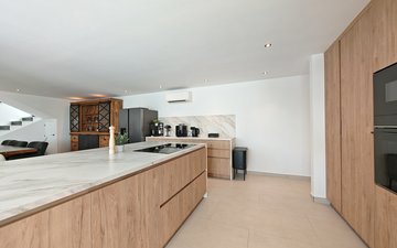 Property slide 7