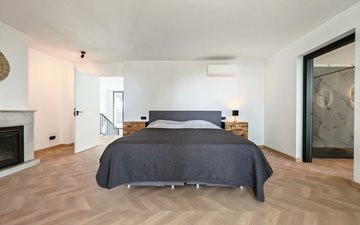 Property slide 10