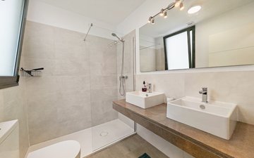 Property slide 18