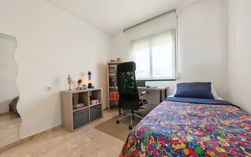Property slide 16