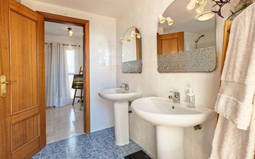 Property slide 14