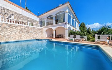 Property slide 18