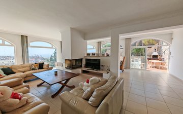 Property slide 4