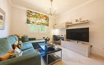 Property slide 25