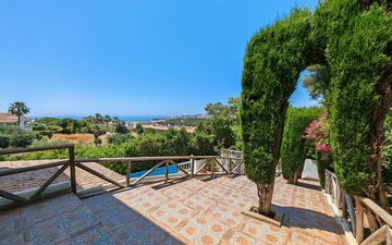 Property slide 16