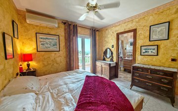 Property slide 10