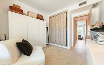Property slide 10