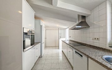 Property slide 10