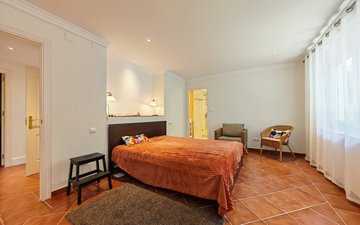 Property slide 10