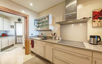 Property slide 10