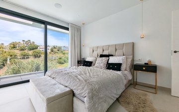 Property slide 18