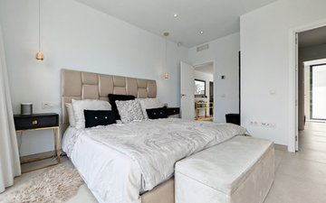 Property slide 19