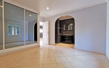 Property slide 27
