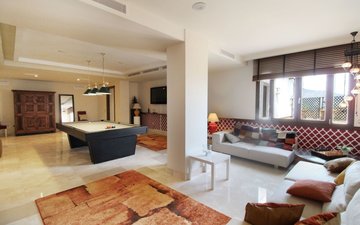 Property slide 19