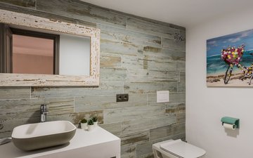 Property slide 18