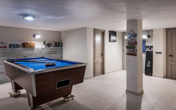 Property slide 16