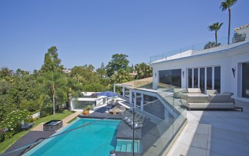 Property slide 16
