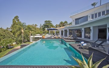 Property slide 25
