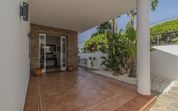 Property slide 17