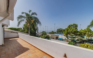 Property slide 41