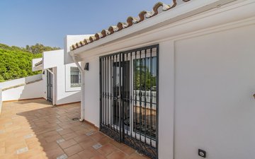 Property slide 15