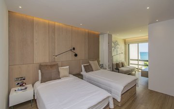 Property slide 17