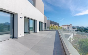 Property slide 16
