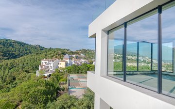 Property slide 20