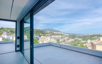 Property slide 18