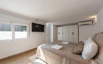 Property slide 14