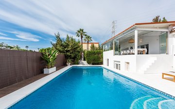 Property slide 17