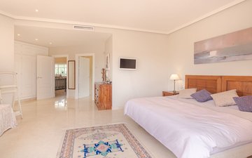 Property slide 10