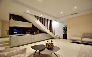 Property slide 17