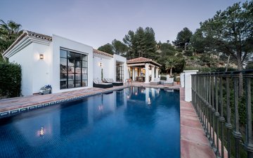 Property slide 24