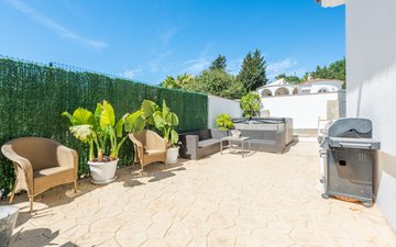 Property slide 21