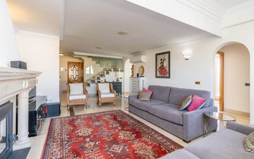 Property slide 16