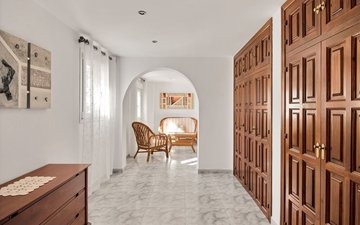 Property slide 21