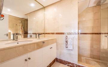 Property slide 21