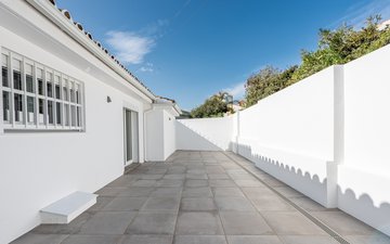 Property slide 17