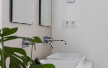 Property slide 44