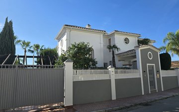 Property slide 38