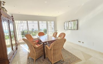 Property slide 17