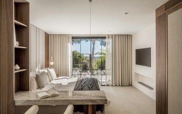 Property slide 20